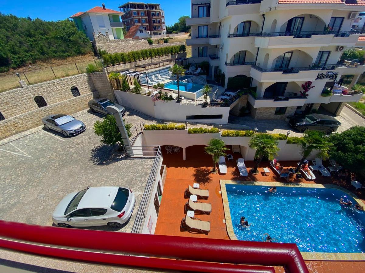 Hotel Kleopatra Ulcinj Buitenkant foto