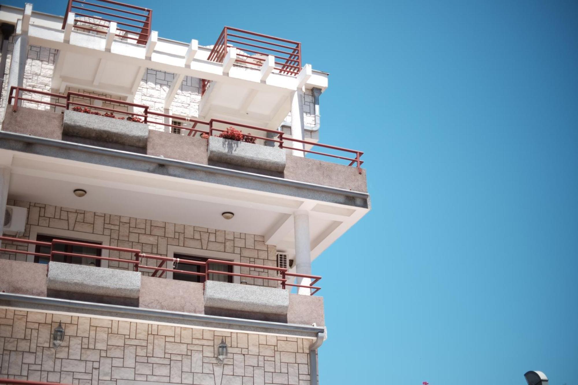 Hotel Kleopatra Ulcinj Buitenkant foto